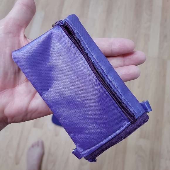 Red Hat Society purse with change purse - Picture 6 of 7